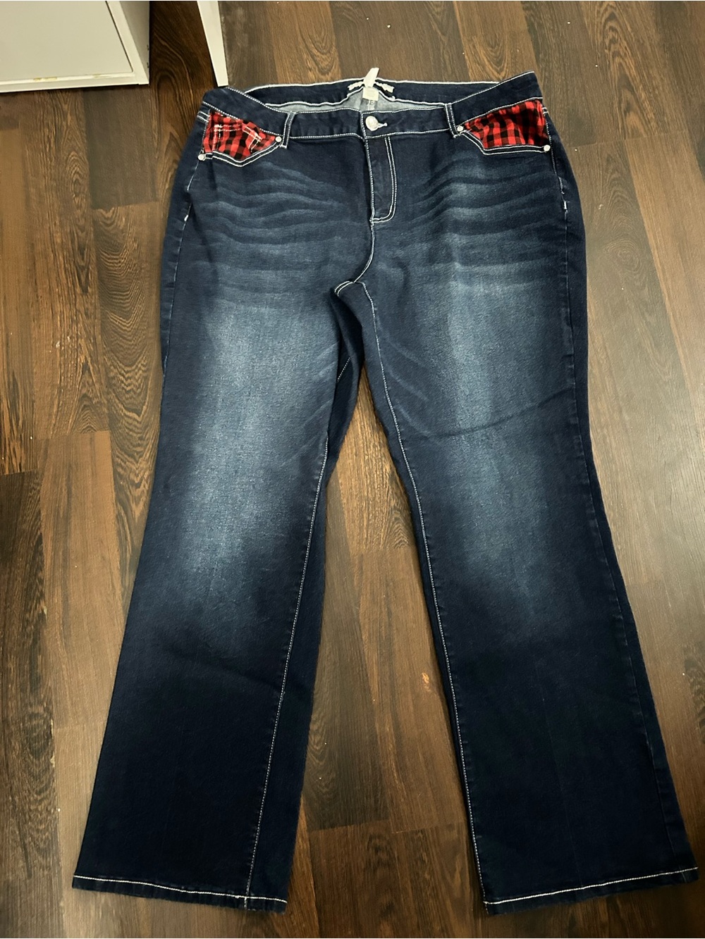 Women's Dark Wash Jeans with Red Plaid Pocket Trim